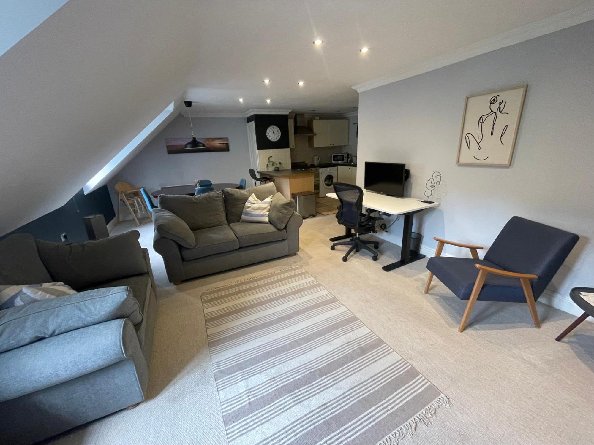 Modern Loft Retreat In The Heart Of Nailsworth Lejlighed Eksteriør billede